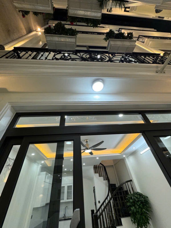 BÁN NHÀ MỚI XÂY YÊN HOÀ- CẦU GIẤY- 30M2 x 5T x mt 3.8 x 7,6 TỶ