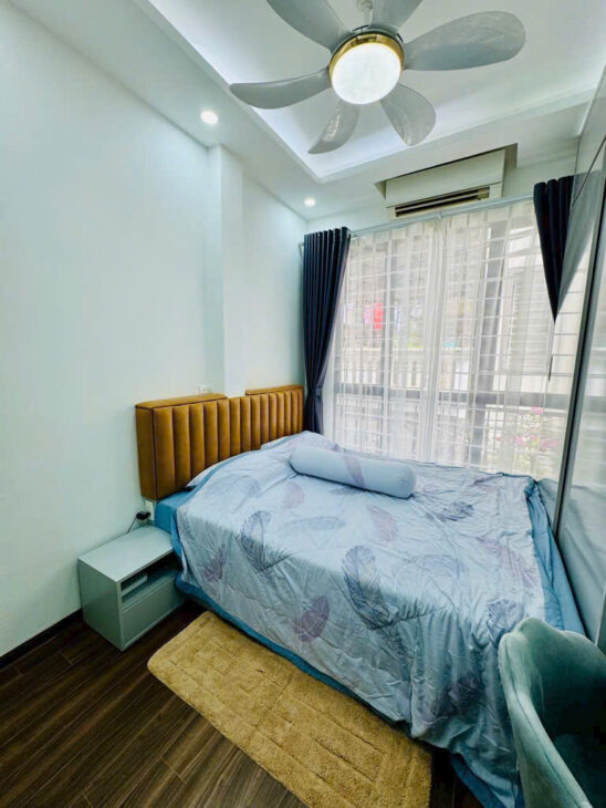 Trung Tâm Quang Trung- Hà Đông 25 mét, 4 tầng, ô tô qua nhà, 3 phòng ngủ khép kín. Sổ đỏ chính chủ,