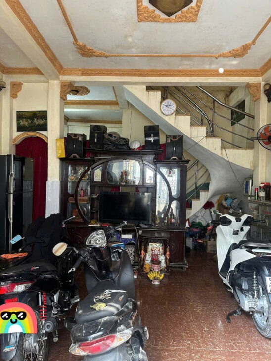 Bán gấp nhà Quận Bình Tân: giảm giá 100 tr -ĐƯỜNG NGUYỄN TRIỀU LUẬT :giá mới 3 tỷ 850- DT:45M- 5X9M