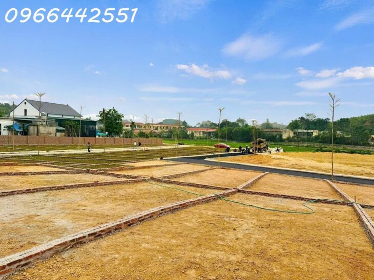 Siêu phẩm giá rẻ Lạc Thủy Hòa Bình 2 ôtô ra vào thông tứ phía nhỉnh 500 triệu 50m