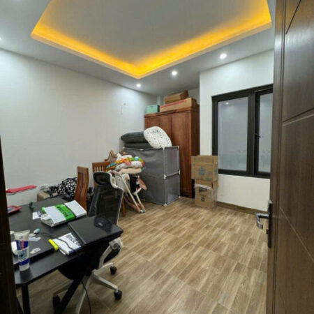 Bán nhà Kim Mã – 55m nhà 5 tầng ngõ nông 50m ra mặt phố – Có ô chờ thang