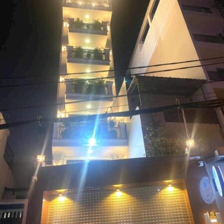 Siêu Phẩm nhà 7 Tầng có thang máy, Mặt Tiền KD Quận Gò Vấp, Full nội thất cao cấp.