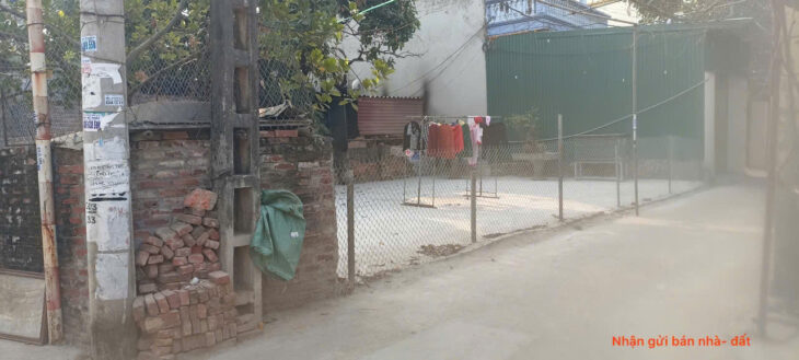 Bán lô đất tổ 3, TT Chi Đông, Mê Linh. Giáp KCN Quang Minh. Mặt tiền rộng, chia 2 lô cực đẹp.