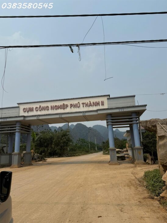 Lô đất siêu đẹp ở thị trấn Ba Hàng Đồi , Lạc Thủy , giáp ngay Hà Nội