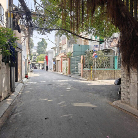 Nhà Nguyễn Duy Trinh, DTSD 80m2, xe hơi vào nhà,với mặt tiền gần 6m, giá hơn 5ty LH 0906227839