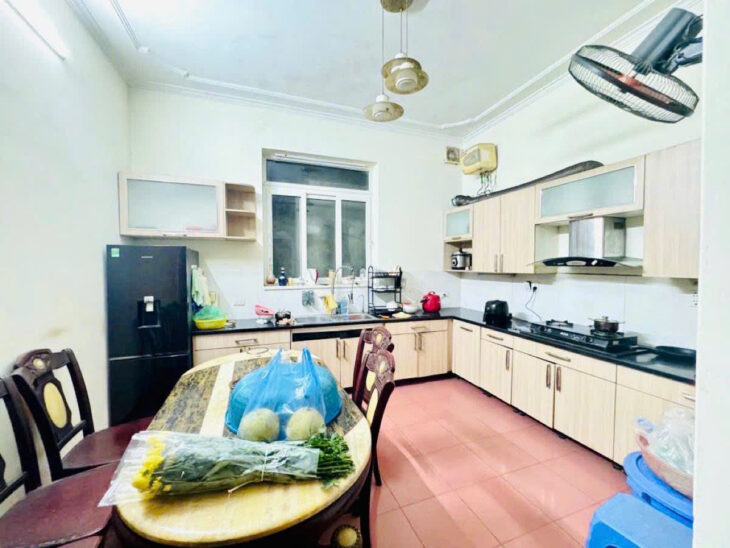 Bán nhà phố Xã Đàn, Sổ đỏ 75m x MT4,5m nở hậu, nhà 2 thoáng giá 15,5 tỷ