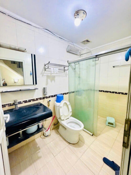 Bán nhà phố Xã Đàn, Sổ đỏ 75m x MT4,5m nở hậu, nhà 2 thoáng giá 15,5 tỷ