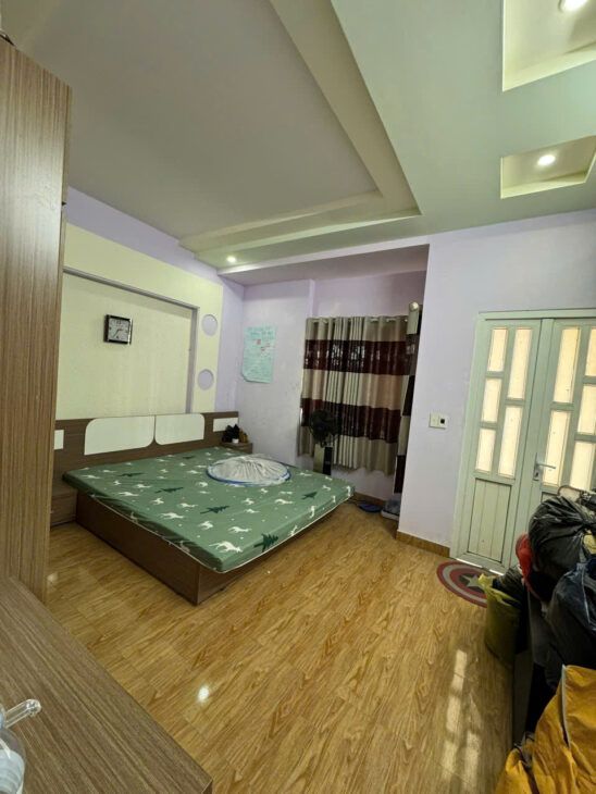 Nhà Thiên Lôi, 52m 4 tầng, ô.tô đỗ cửa, Giá 3.5 tỉ, gần Quán Nam