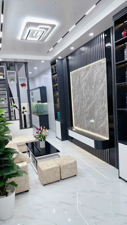 Bán nhà riêng tại Quỳnh Mai, , 34m2, 4PN, 4WC, giá siêu hời 6.25 tỷ