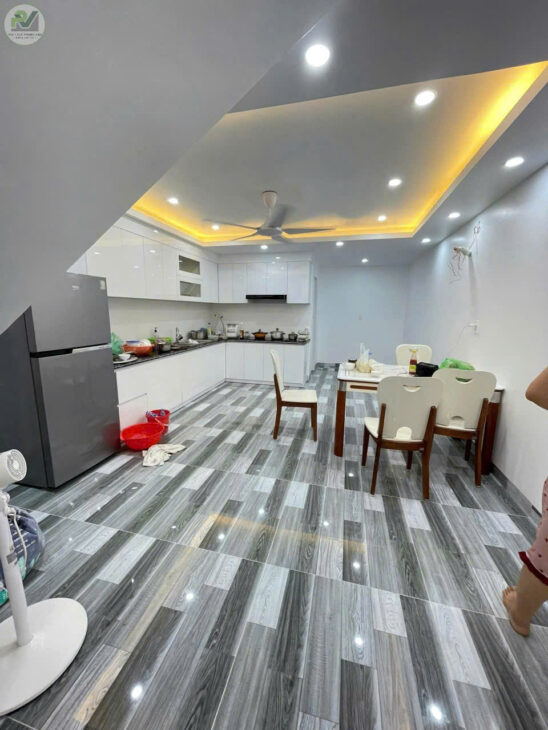 Nhà Đỗ Nhuận – Văn Cao, 82m 4 tầng, Giá 7 tỉ – đang cho thuê 30 triệu/tháng