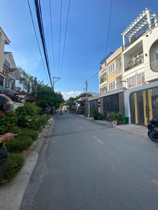 Bán nhà + dãy trọ 465m2 trung tâm thành phố Dĩ An. Bình Dương