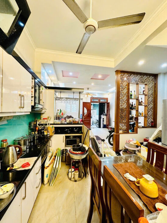 BÁ N NHÀ ĐẸP TÂY HỒ – NỘI THẤT LONG LANH – Ô TÔ ĐỖ CỔNG – CHỈ 5 TỶ!!!