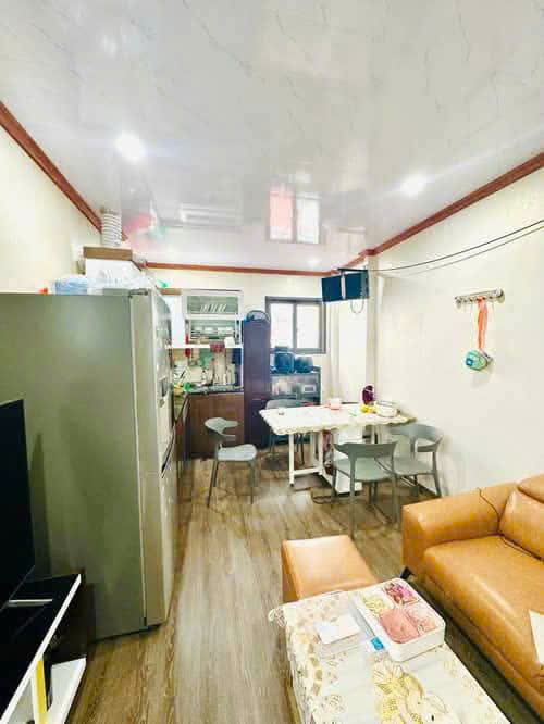 Bán nhà Ngọc Hà , Ba Đình , HN . DT 60M2 , 6Tầng , MT 4.5m . GIÁ 16 TỶ