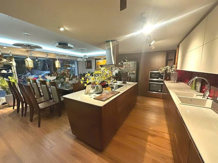 BÁN GẤP PHÂN LÔ VŨ PHẠM HÀM, ÔTÔ TRÁNH, KINH DOANH, 2 THOÁNG, DT 66M2 GIÁ 18 TỶ 800