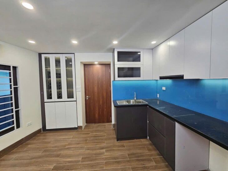 HIẾM NHẤT NHÂN CHÍNH HÀNG XÓM ROYAL CHO THUÊ 30TR/ THÁNG, GIÁ CHỈ 7 TỶ.