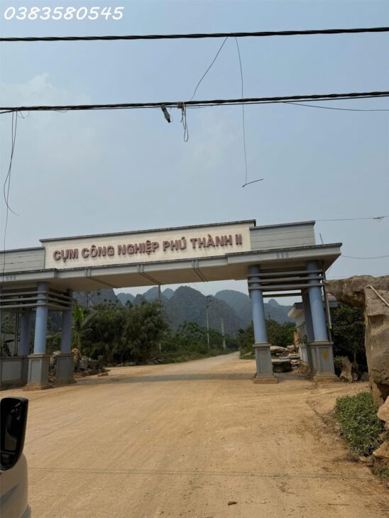 Bán lô đất đẹp thị trấn , ngay trục đường Hồ Chí Minh , giáp Hà Nội