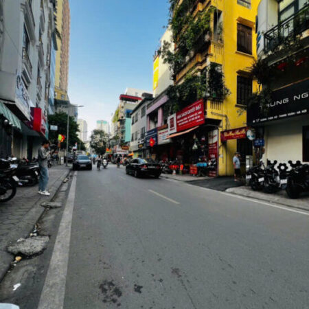 BUNG NÓC VƯƠNG THỪA VŨ! MẶT PHỐ VIP – VỈA HÈ KHỦNG – GIÁ GÂY SỐC GIỚI ĐẦU TƯ