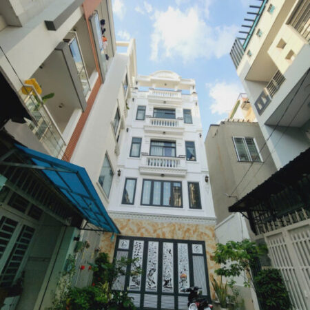 Hiếm có khó tìm – nhà 5 tầng, 67m², hẻm xe hơi, full nội thất gỗ quý – chỉ 6.8 tỷ. Không có căn thứ Hiếm có khó tìm – nhà 5 tầng, 67m², hẻm xe hơi, full nội thất gỗ quý – chỉ 6.8 tỷ. Không có căn thứ