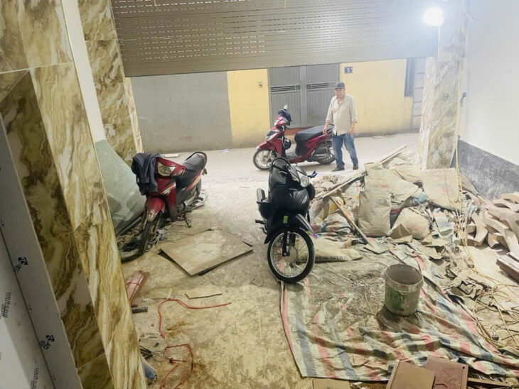 Hàng hiếm Lạc Long Quân, 50m2, 8 tầng, thang máy, mặt tiền 6m, gara ô tô, 10m ra mặt phố, giá 21