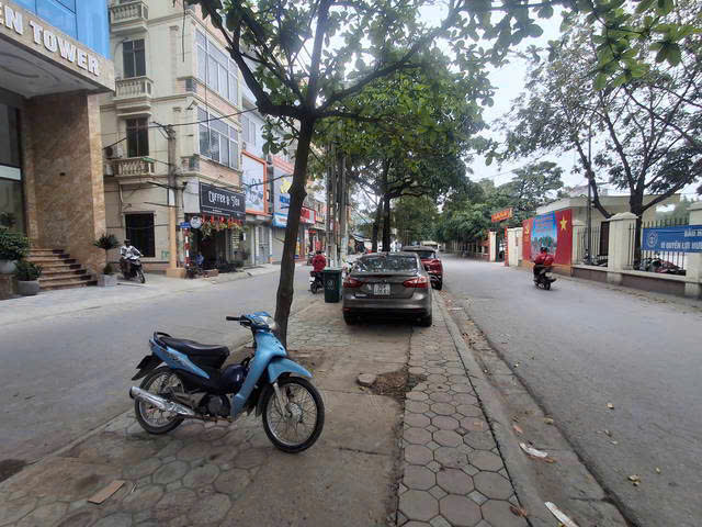 HÀNG HIẾM KHÓ TÌM -NHÀ MT RỘNG -4 THOÁNG -NGÕ 2 LÀN XE CHẠY -OTO ĐẺ THOẢI MÁI