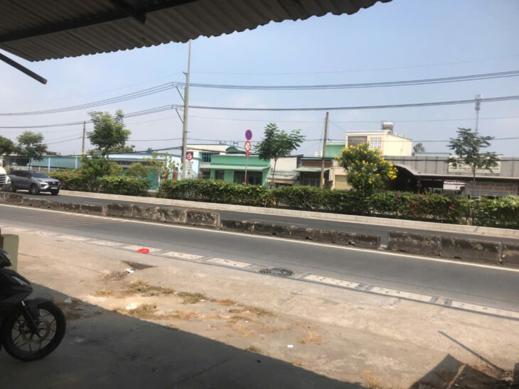 NHÀ MẶT TIỀN KINH DOANH 369m2, QL22 GẤP BÁN CHỈ 3,X TỶ – DÒNG TIỀN 60TR/NĂM