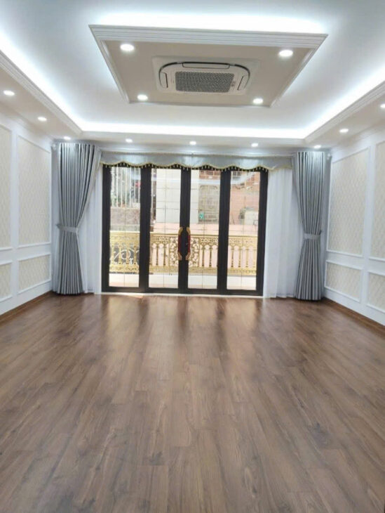 Nhà xây mới thang máy phố Pháo Đài Láng – 48m x 7 Tầng Gara ô tô giá 14,7 tỷ