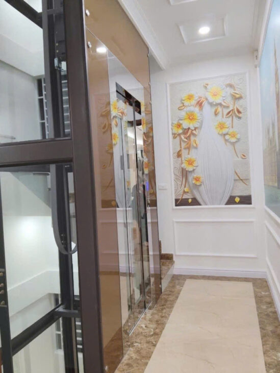 Nhà xây mới thang máy phố Pháo Đài Láng – 48m x 7 Tầng Gara ô tô giá 14,7 tỷ