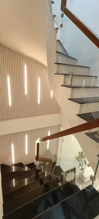 NHÀ PHỐ LÊ TRỌNG TẤN – 10M RA PHỐ LỚN- THANG MÁY – DT 57M2 – 4 TẦNG- GIÁ 17 TỶ