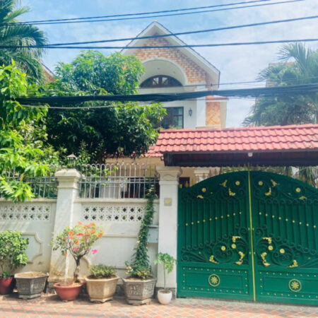 ban biet thu 15C Ngô Quang Huy, Thảo Điền, Quận 2, Tp. Thủ Đức. – DTKV: 203m2] – 65 TY