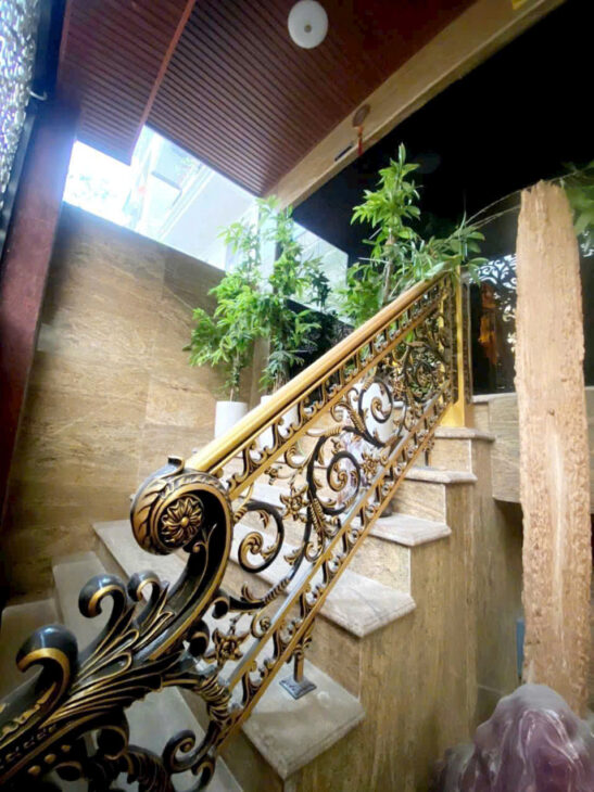 Biệt thự mỹ đình, 2 ô tô tránh, 2 thoáng trước sau Diện tích 125m2, 6 tầng, mặt tiền 7. Giá 40 tỉ