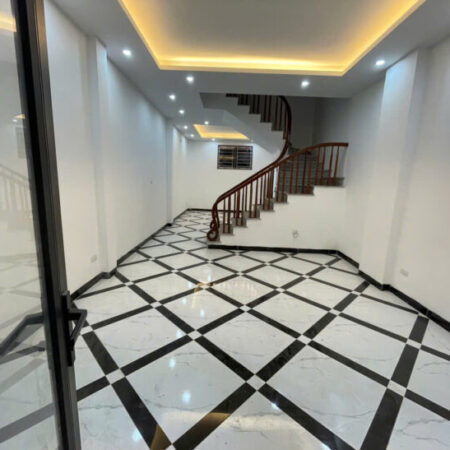BÁN NHÀ VĨNH QUỲNH, THANH TRÌ 65m2 HƠN 4 TỶ NHÀ RỘNG, THOÁNG MÁT CÓ SÂN ĐỂ XE