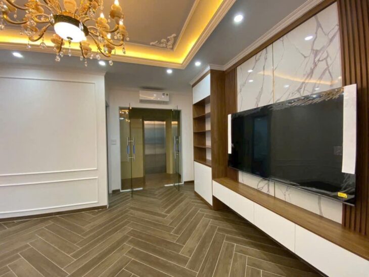 ĐẶC BIỆT HIẾM PHỐ VŨ TRỌNG PHỤNG 6T THANG MÁY, BA BƯỚC RA PHỐ, GẦN CHỢ THUỐC HAPULICO, GIÁ CHỈ 9.8