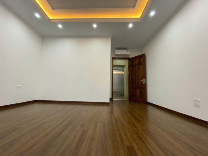 ĐẶC BIỆT HIẾM PHỐ VŨ TRỌNG PHỤNG 6T THANG MÁY, BA BƯỚC RA PHỐ, GẦN CHỢ THUỐC HAPULICO, GIÁ CHỈ 9.8