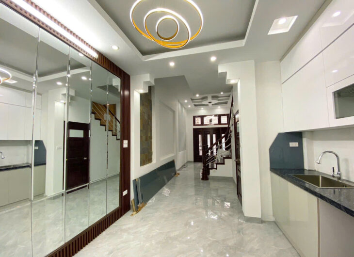 Bán nhà mặt hồ Quan Nhân – Ngõ thông Ô tô kinh doanh đa dạng sổ đỏ50m x 5 tầng