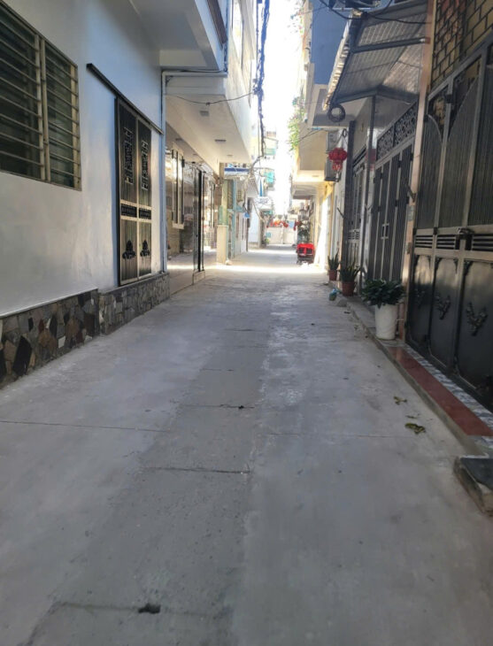 Bán nhà C4 Phân lô ô tô vào, ngay đường Ngọc Hồi Liên Ninh giá 5.3 tỷ