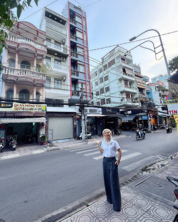 SIÊU PHẨM BÁN TÒA NHÀ 6 TẦNG THANG MÁY – MẶT TIỀN VĨNH HỘI, QUẬN 4 – GIANG GIANG:0901611116