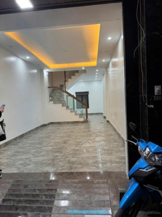 SIÊU PHẨM ĐƯỜNG LÁNG TRUNG TÂM ĐỐNG ĐA – MẶT NGÕ Ô TÔ, KINH DOANH SẦM UẤT – NHÀ ĐẸP, Ở NGAY