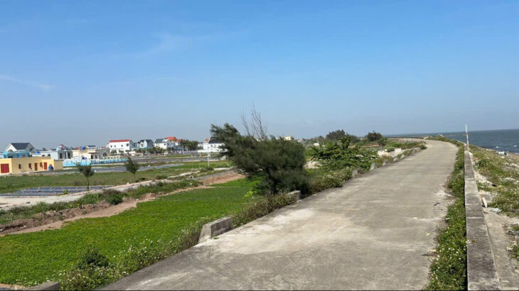 Bán đất biển quất lâm 100m2 full cư gần quảng trường biển 1.3 tỷ