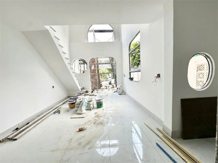 NP537 nhà 1 trệt 1 lầu thiết kế hiện đại, gồm 3pn. tiện ích đa dạng dân cư ở kín