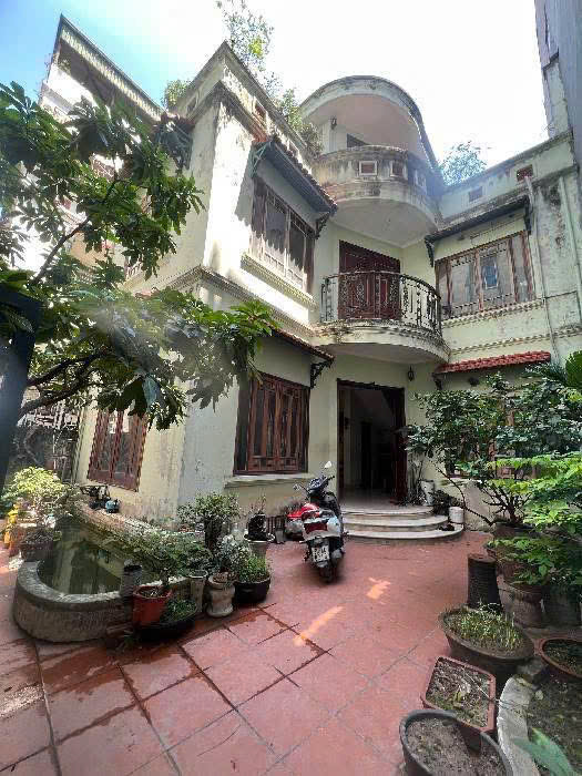 ĐẤT ĐẸP HOANG MAI