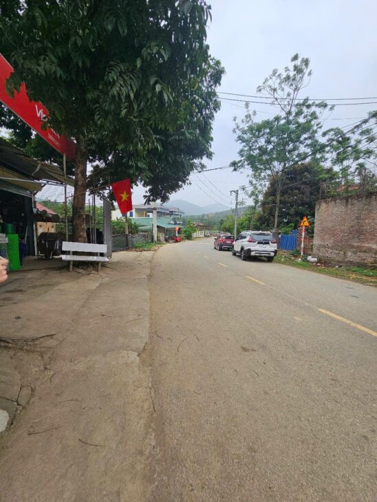 Cần bán lô đất mặt phố Đông Xuân 430m nhỉnh 14tr 2 ôtô tải thông tứ phía