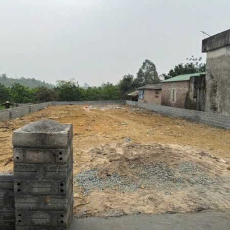 Cần bán lô đất mặt phố Đông Xuân 430m nhỉnh 14tr 2 ôtô tải thông tứ phía Cần bán lô đất mặt phố Đông Xuân 430m nhỉnh 14tr 2 ôtô tải thông tứ phía