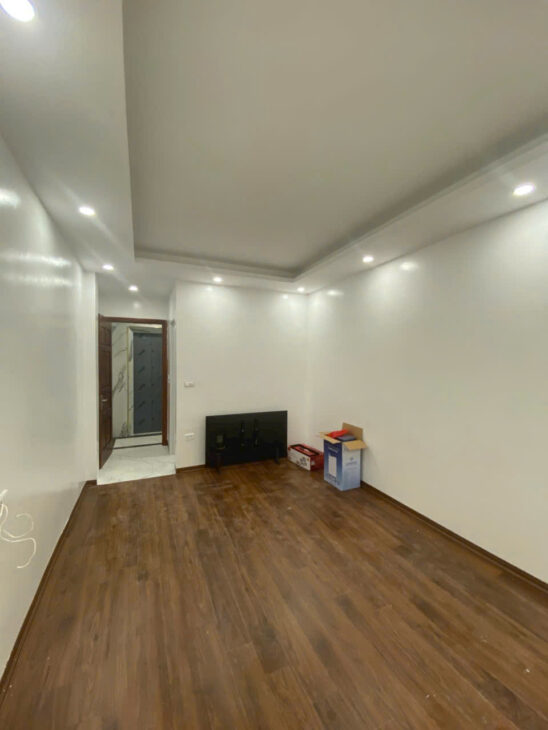Nhà riêng trong ngõ, mới koong 6 tầng thang máy, 33.3m2, giá chỉ hơn 7 tỷ xíu