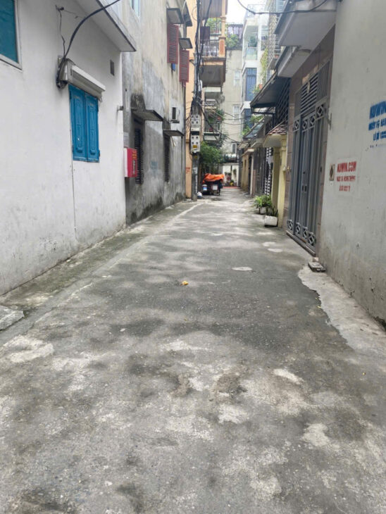 Nhà riêng trong ngõ, mới koong 6 tầng thang máy, 33.3m2, giá chỉ hơn 7 tỷ xíu