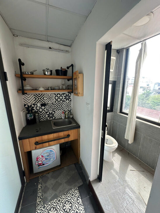 Cho thuê nguyên căn 5 tầng 4pn khép kín và sân rộng Trần Quốc Toản