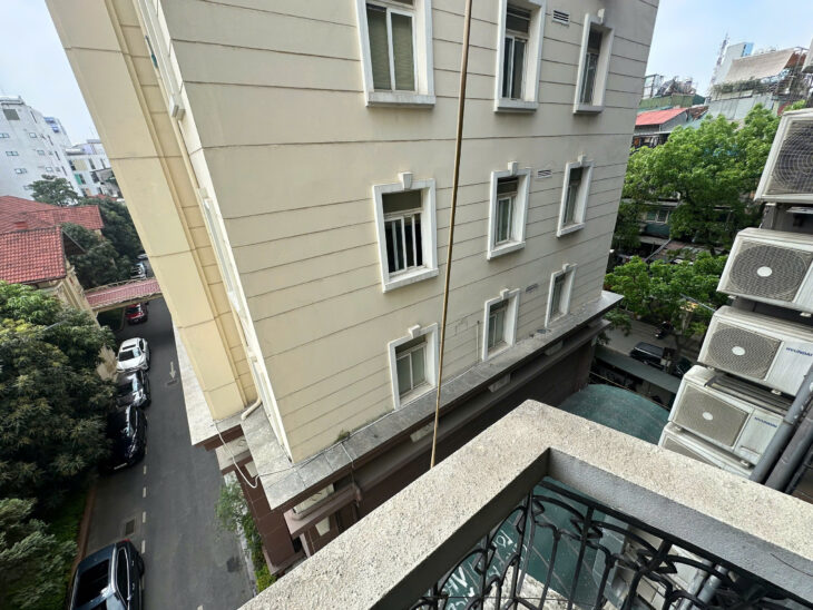 Cho thuê nguyên căn 5 tầng 4pn khép kín và sân rộng Trần Quốc Toản