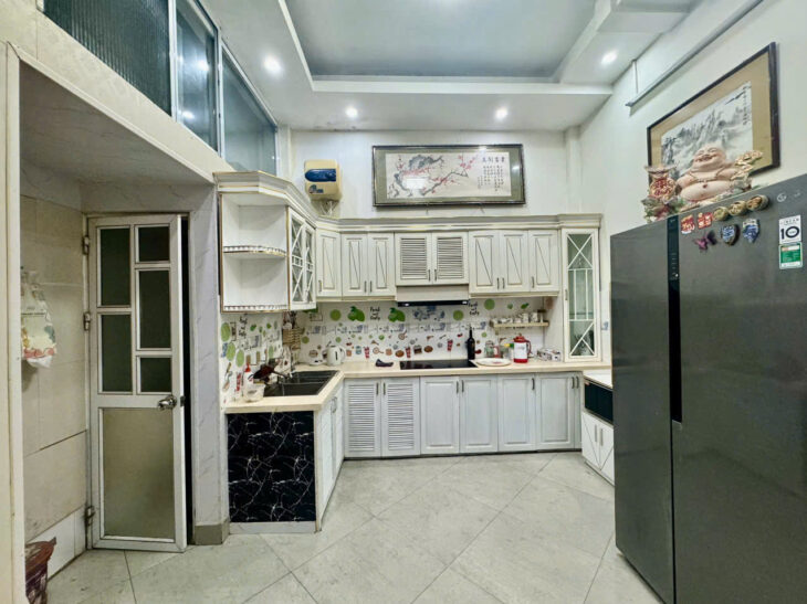 Bán nhà PHỐ KHÚC THỪA DỤ – LÔ GÓC – VỊ TRÍ VÀNG TẠI CẦU GIẤY 63m, 5T MT12m.
