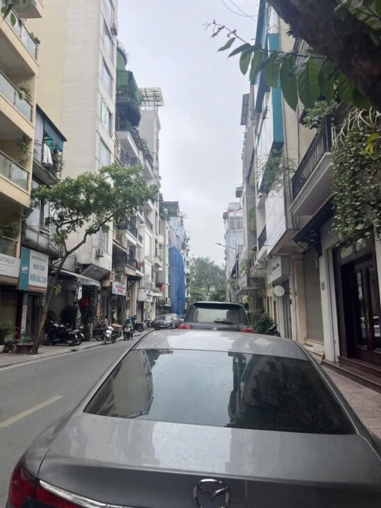 Bán nhà Phó Đức Chính 5 tầng, mặt tiền 4.1m. Giá 7.5 tỷ Ba Đình