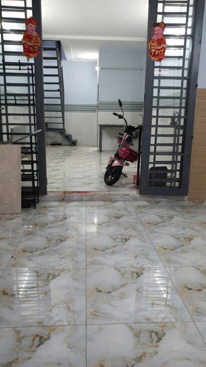 Nhà sạch đẹp! 4x15m, trệt lầu 2pn 2wc, ngay Trường Quới Xuân, giáp Gò Vấp 5p