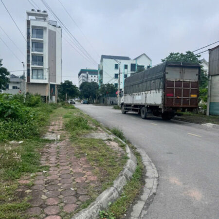 bán 2 lô đất cho bác ruột. S 210 1 lô , 2 lô liền kề là 420M . đất tại khu đô thị đồng văn xanh